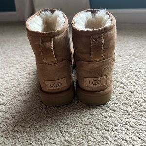UGG minis